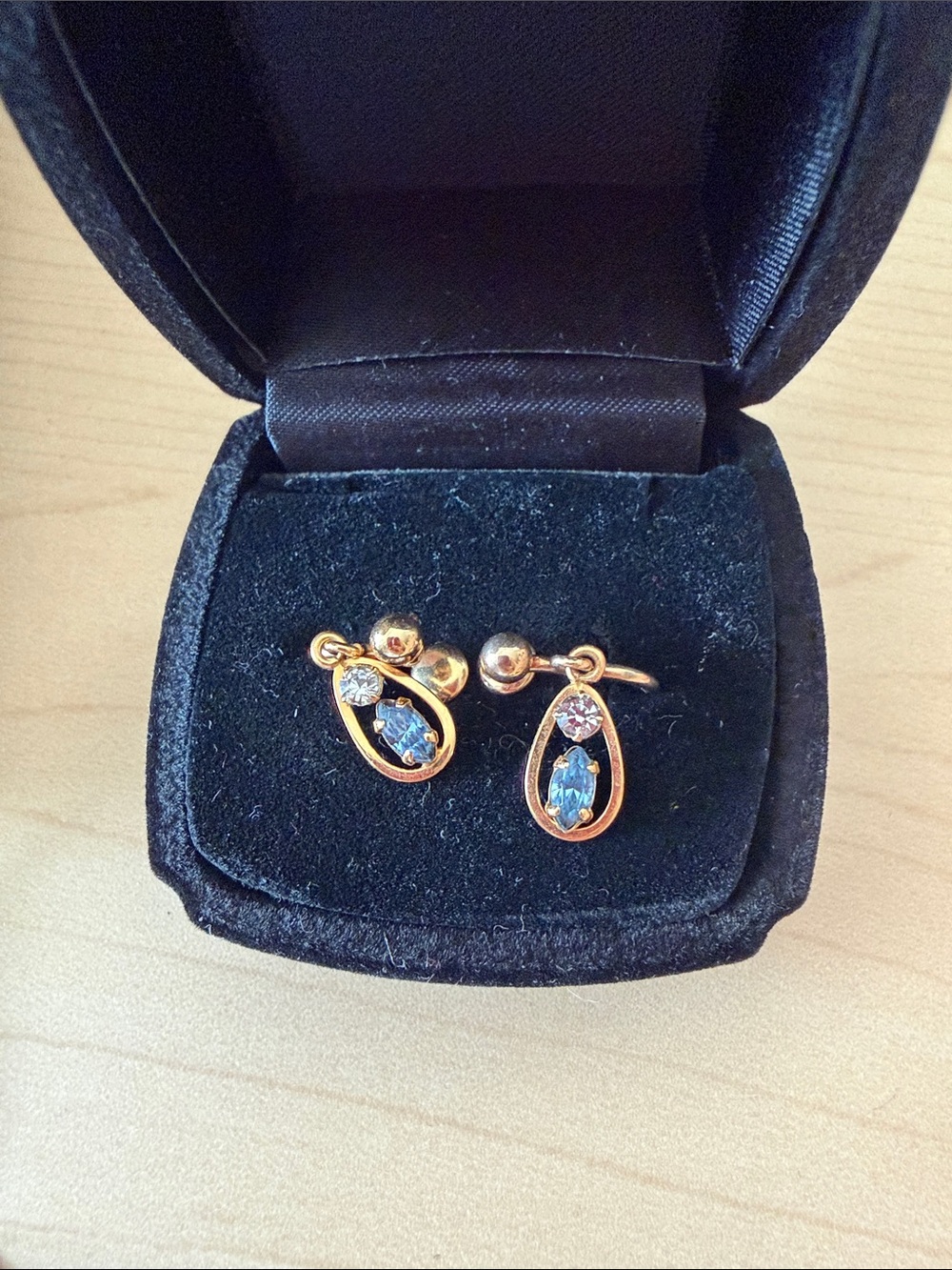 Van Dell 14k gold filled Blue Crystal Teardrop Earrings